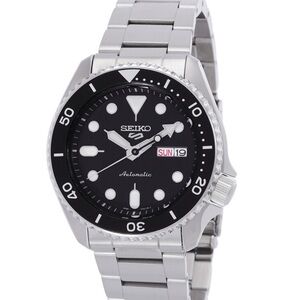 Seiko Black Dial Silver Bracelet Watch